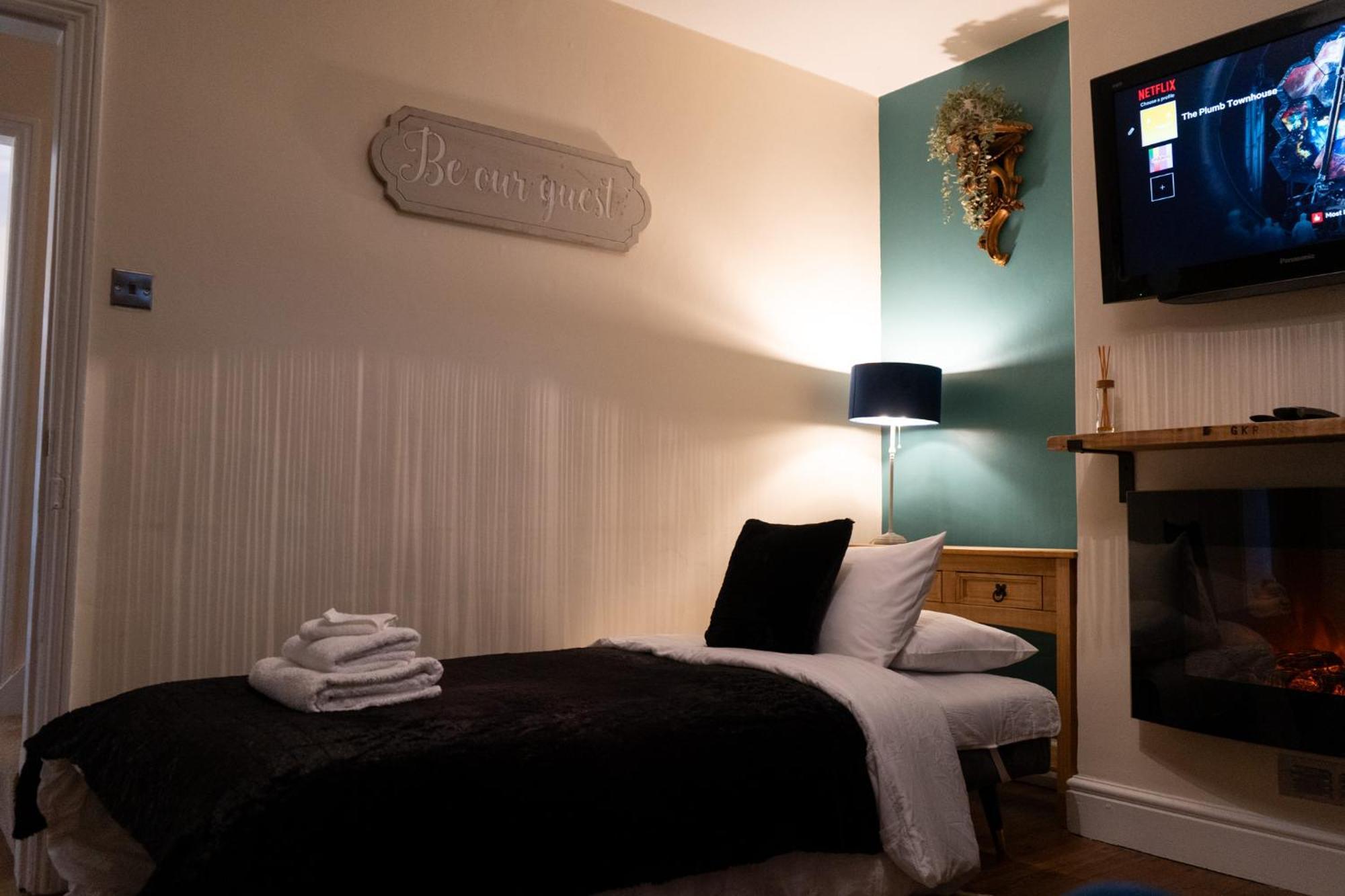 The Plumb Townhouse In Warwick Centre Villa Exteriör bild